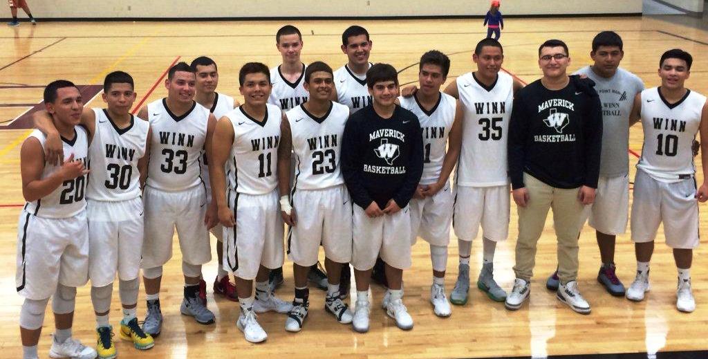 mavericks defeat eagles 2015.jpg
